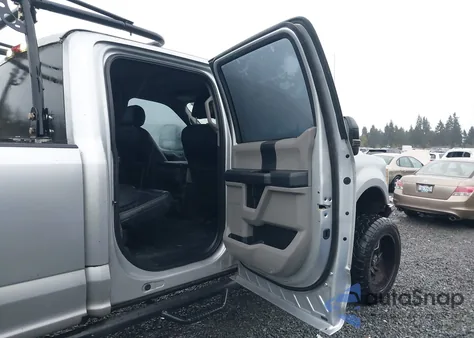 2017 Ford F-250 Xl z USA, uszkodzony, nr VIN 1FT7W2BTXHEF13268